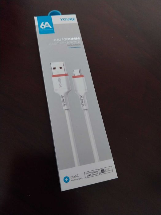 Cabo de carregamento e de transferência de dados Micro USB e USB-A