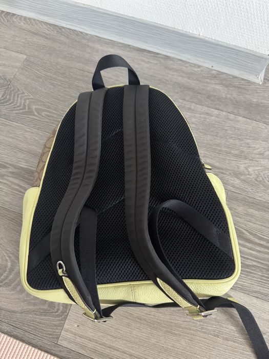 Рюкзак Coach Guess