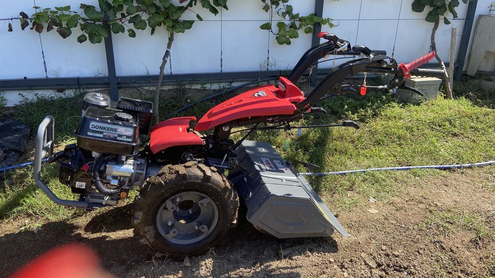 Motocultivador 15 HP gasolina com fresa - semi novo