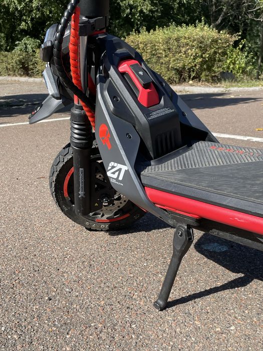 Електросамокат Seegway Ninebot ZT 3 Pro  40км/год