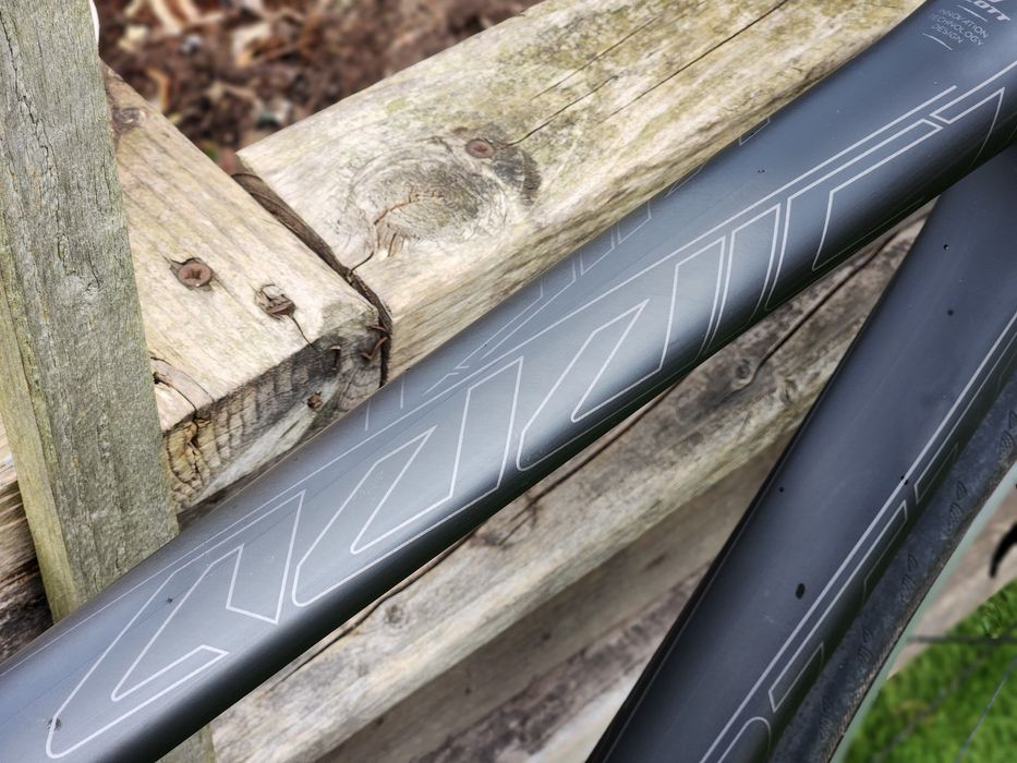 Rower szosowy full carbon, Scott, Ultegra, 56