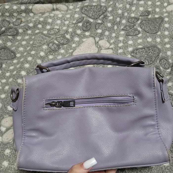 Сумка ніжно фіолетового кольору  Б/у