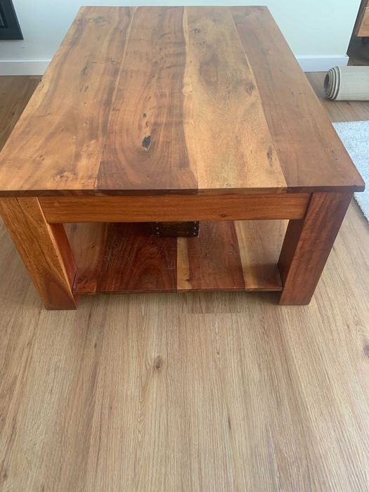Mesa de centro para sala de estar/jantar em madeira maciça