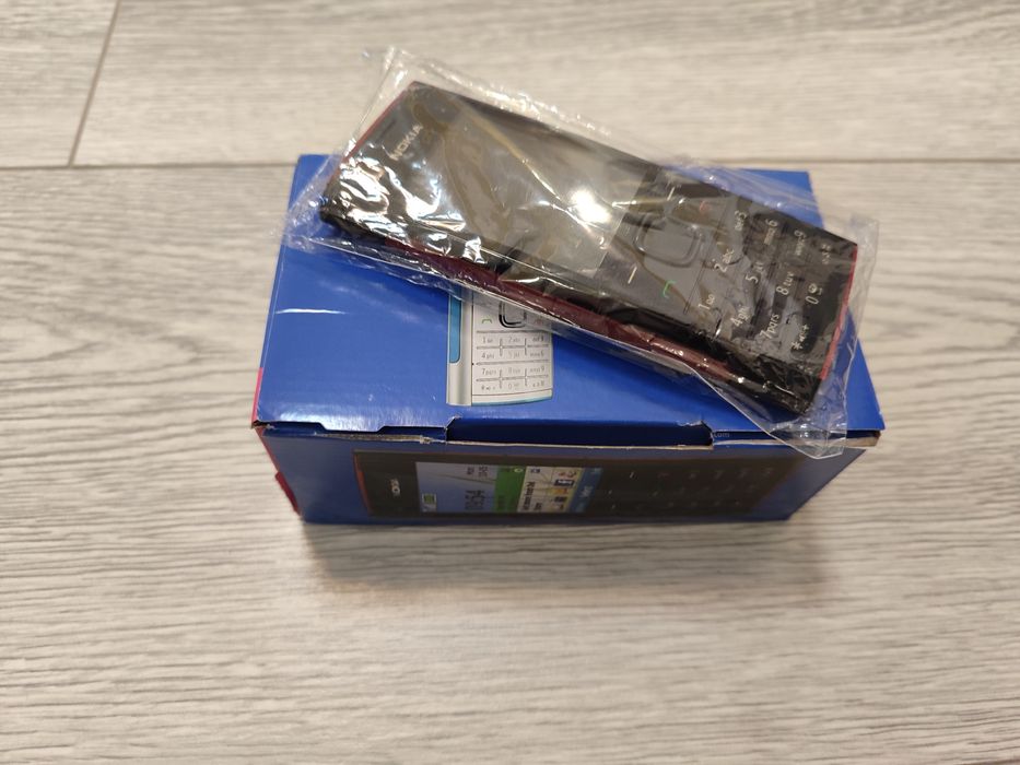 Мобильный телефон Nokia X2-00 red 
Моби