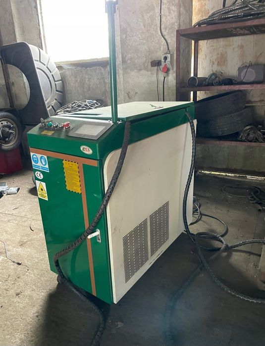 Laser czyszczący ecl 1000 w