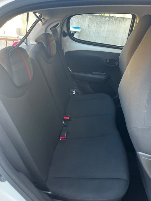 Peugeot 108 1.0 VTi Active | 2015 | 100.000 km | 5 Portas | Excelente Estado