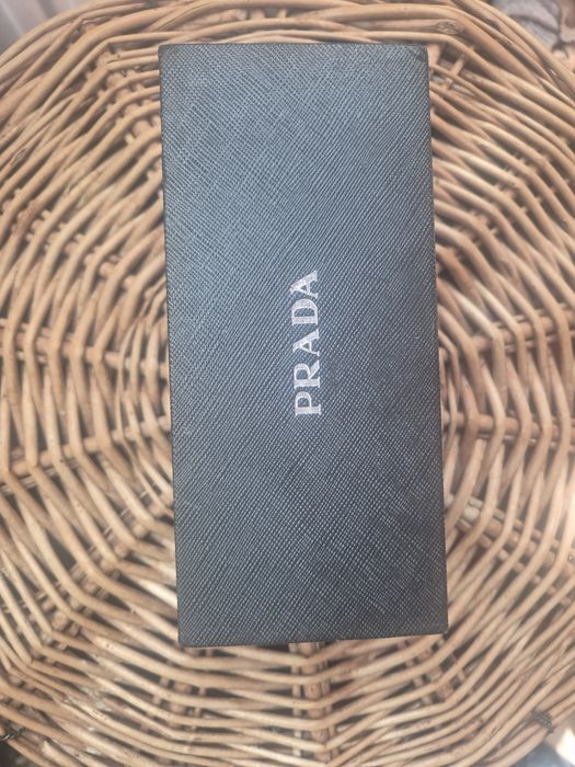 Okulary zerowki Prada