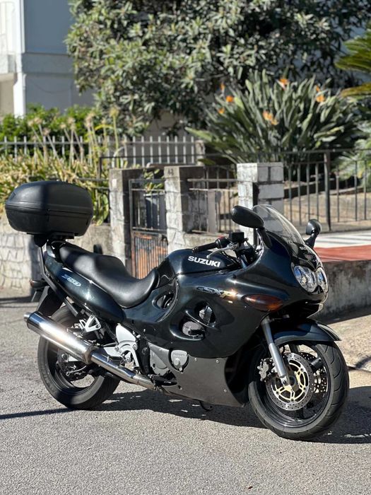 Suzuki gsx 750 f