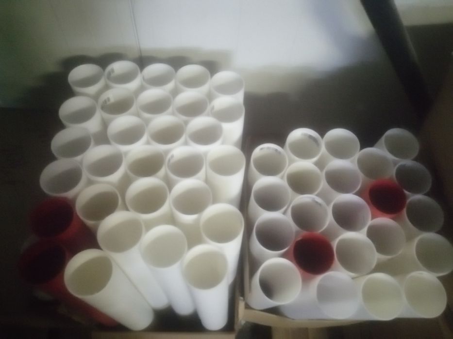 Труба пластикова. Тубус. Шпуля.