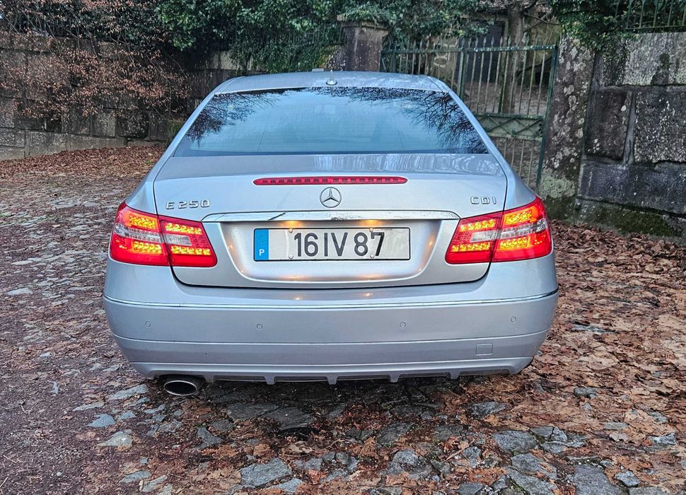Mercedes-Benz E250 Coupe