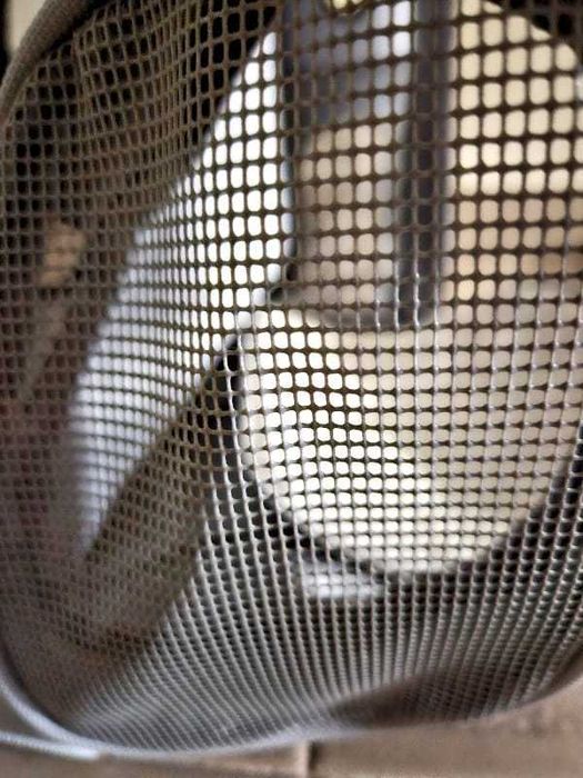 Mochila para transporte de cães, gatos e aves de pequeno porte.