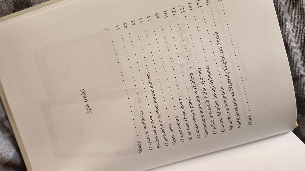 Substancja nieuporządkowana Adam Zagajewski