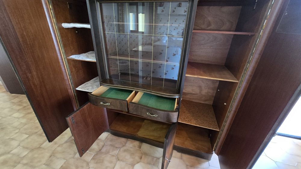 Armário vintage Art Deco nogueira