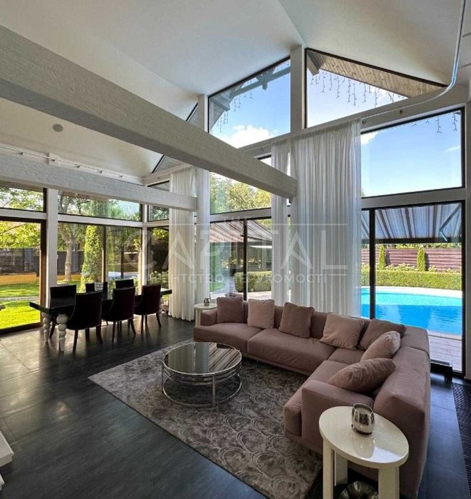 Продажа дома с бассейном, КГ Козырная карта, Березовка Макаровский р-н