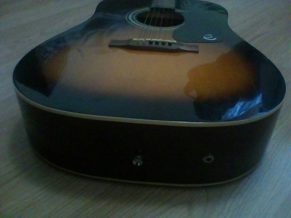Гитара Epiphone DR100