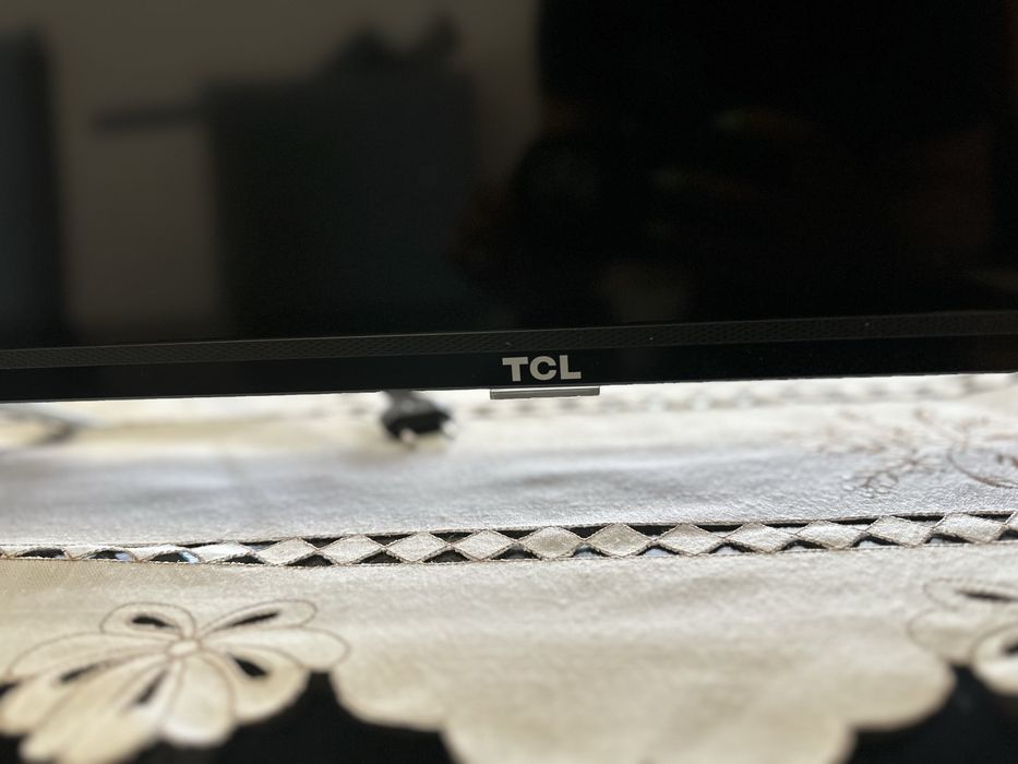 TV LED 32" HD c/ Sintonizador Satélite, Cabo e TDT - TCL