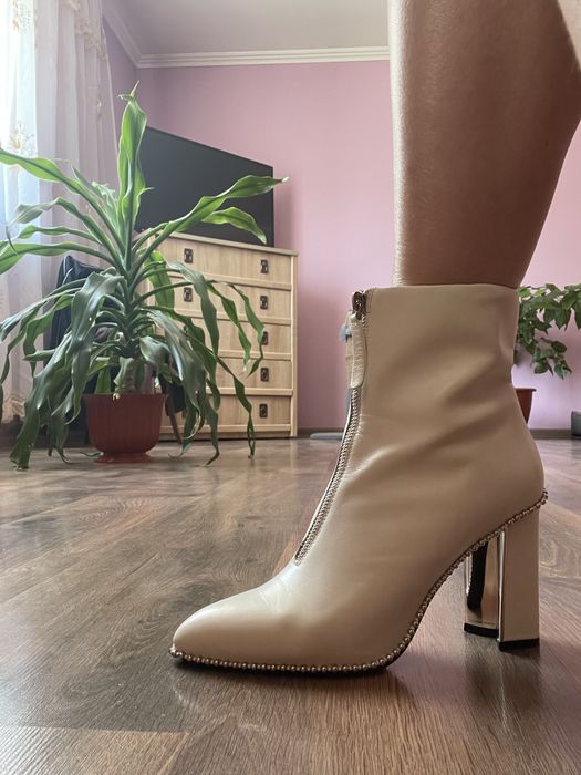 Череки на каблуці  estro 38