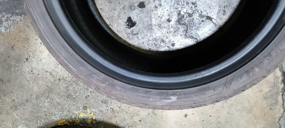Pneus 275/35/19 run flat goodyear