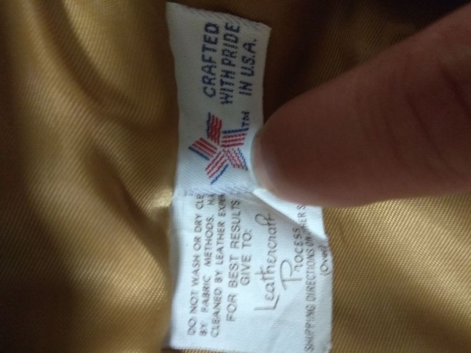 Жилетка из кожи.