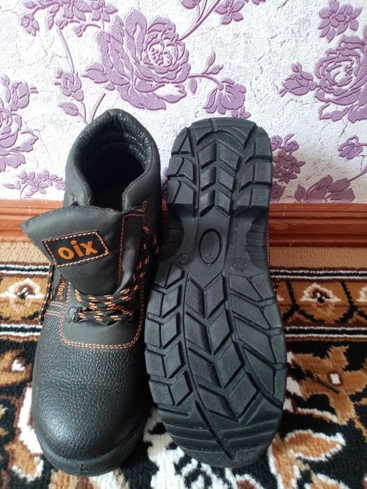 Продам робочі туфлі 44 розміру