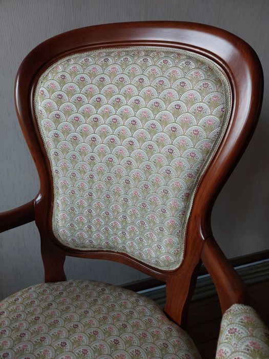 Cadeirão vitoriano antigo poltrona cadeira de braços clássica madeira nobre