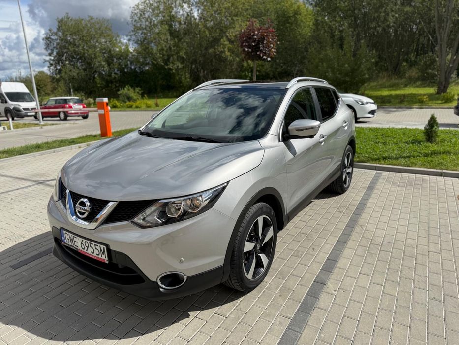 Nissan Qashqai benzyna Tekna panorama kamery 360