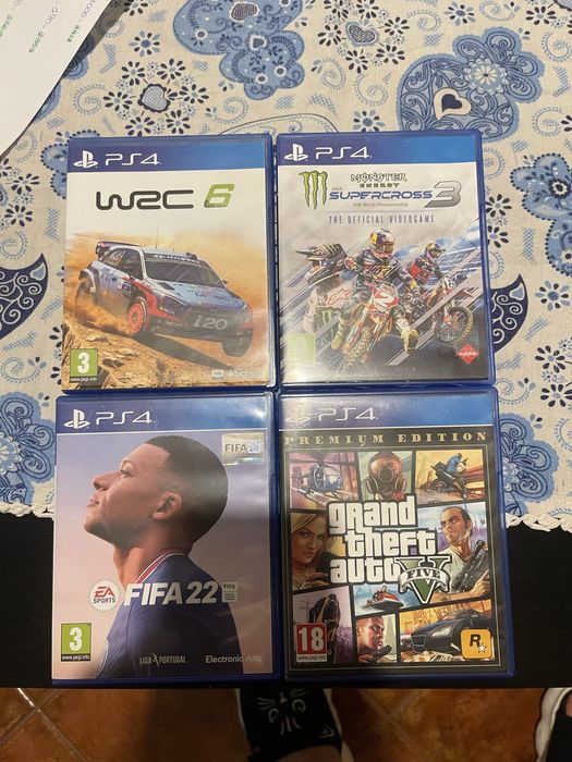 Vendo Sony PlayStation 4 Slim (PS4 Slim)