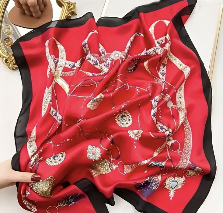 Apaszka chusta gawroszka czerwona modny wzór nowa