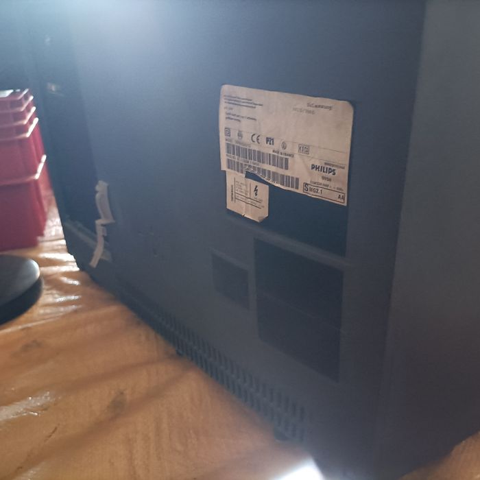 Televisão Philips de 67cms e 100 Herts64751957231107122