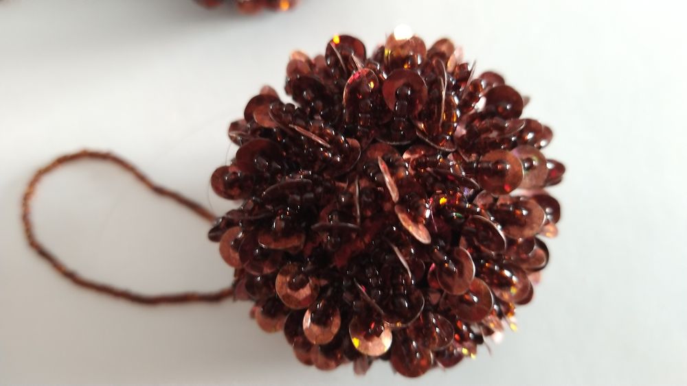 Bolas de enfeitar castanhas