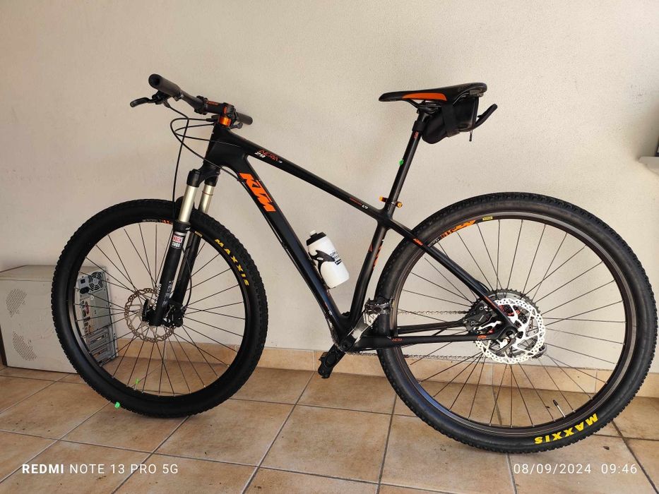Bicicleta KTM AERA 29 Carbono