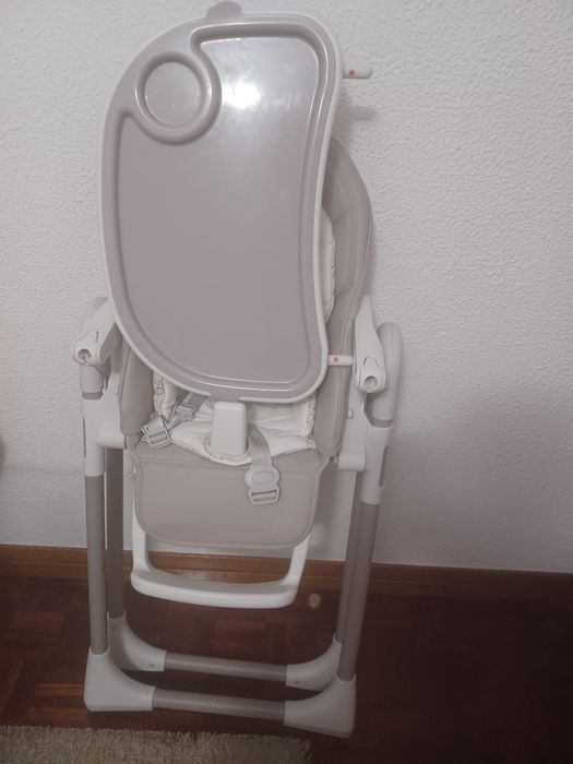 Cadeira de refeição para bebé