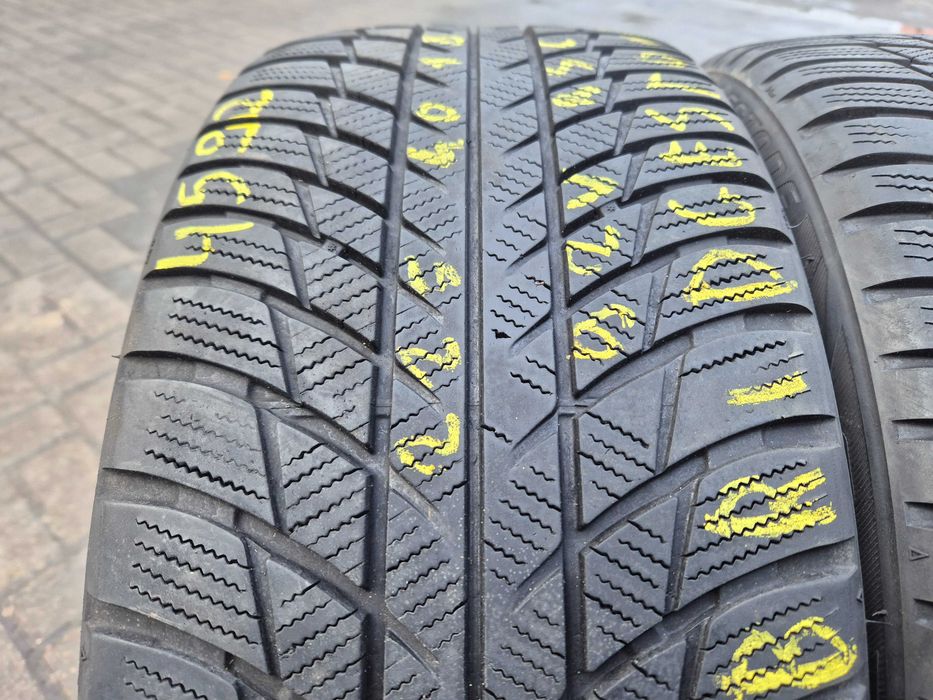 Bridgestone Blizzak LM001 225/40r18 92V Rant ochronny N4592