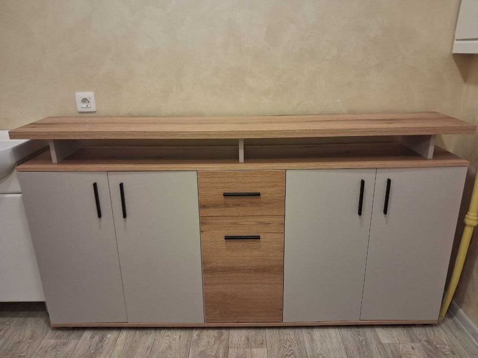 Продаю новий комод. Розмір: 1760×900×320. Київ. Самовивіз.