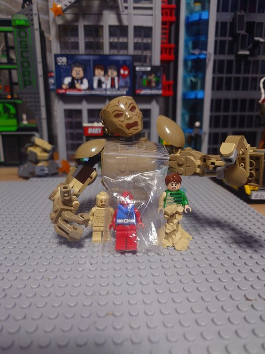 Продам або обміняю в ІФ лего