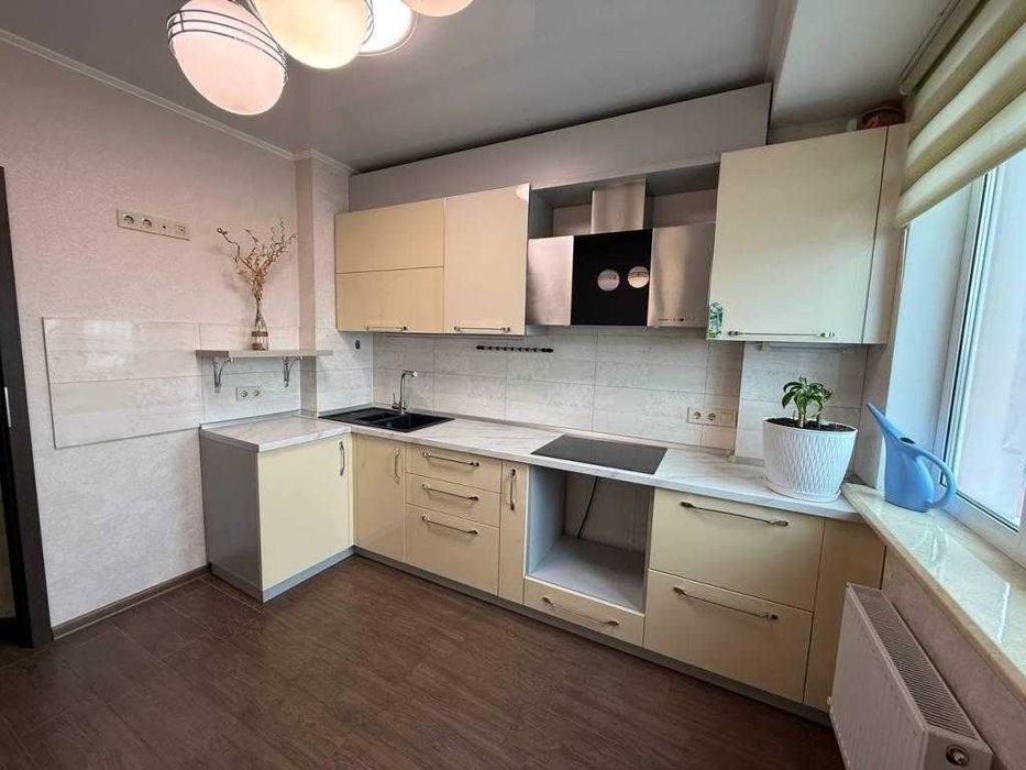 Продам 1-комн квартиру на Прохоровской.