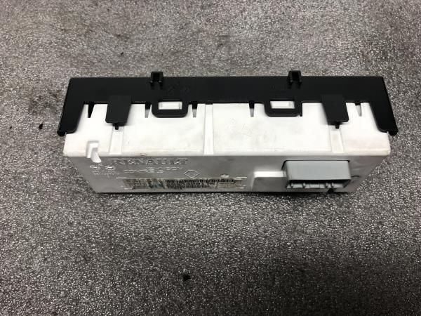 Display / ecrã de informações RENAULT Clio III (BR0/1, CR0/1)