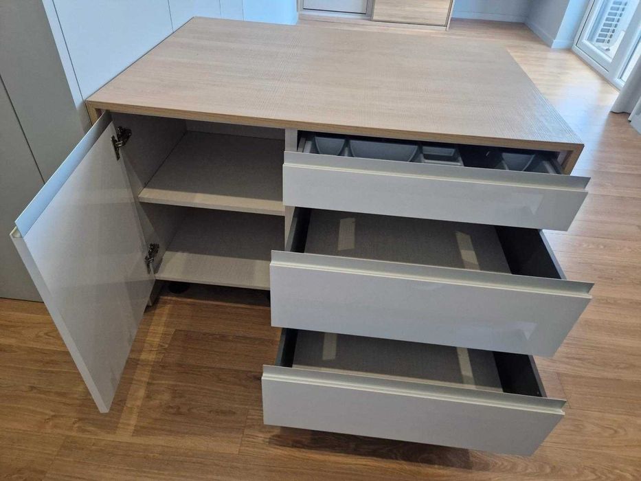 Island/Table with Storage64739212948994122