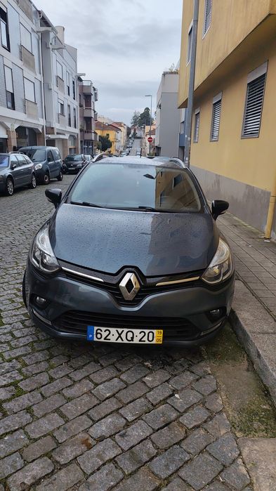 Clio Sporttourer 2019 com motor recém trocado