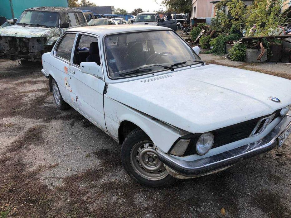 BMW 3 E21 купе седан 323i / 1.6 разборка запчасти шрот
