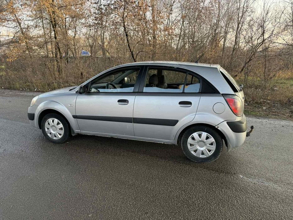 Продам Кия Рио 2007 год