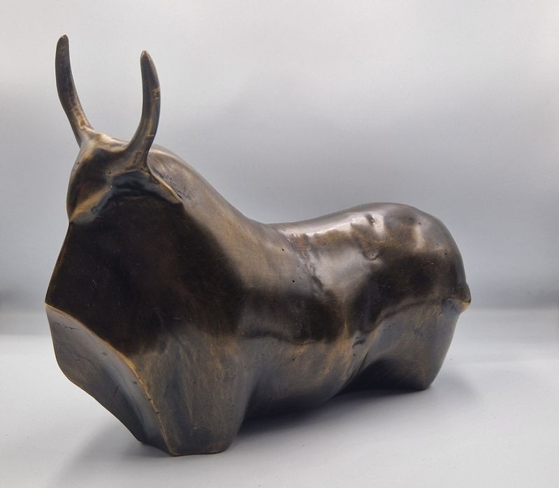 Rzeźba, figurka z brązu, bizon, abstrakcja, 2,2 kg