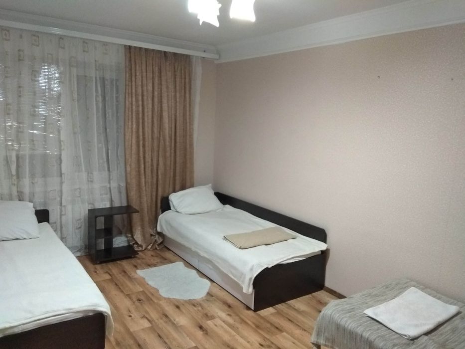 2-кімнатна в центрі Канева