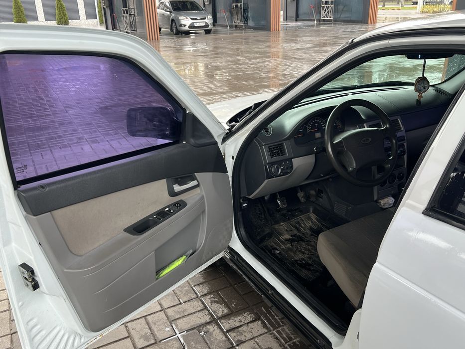 LADA priora Лада Пріора