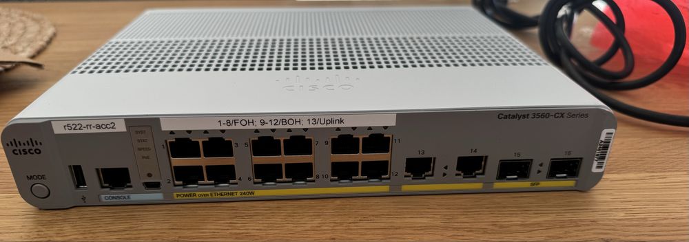 Sprzedam nowy switch Cisco ws-c3560cx-12pc-s. Do