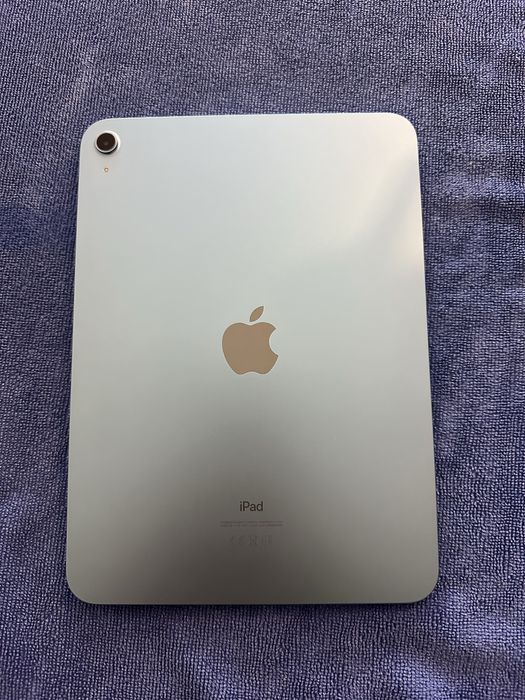 Tablet APPLE iPad 10gen 10,9" Wi-Fi 256GB + Etui + Folia + Rysik