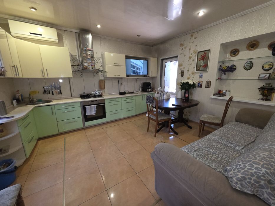 Продам будинок біля лісу, л/б