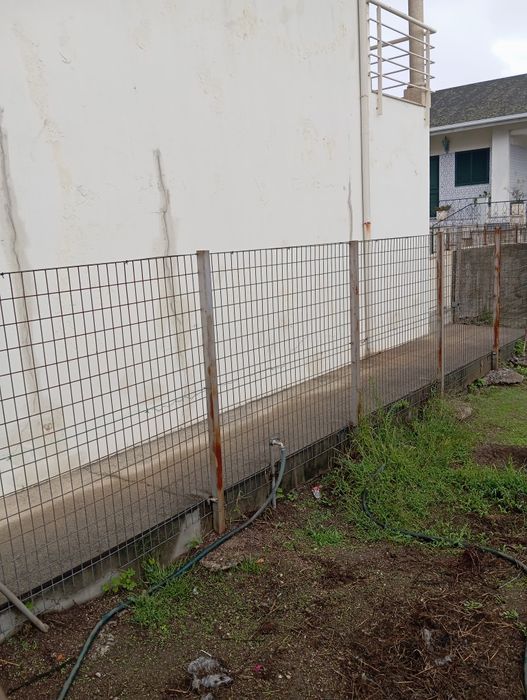 Grade mais casota mais cobertura para o seu cão