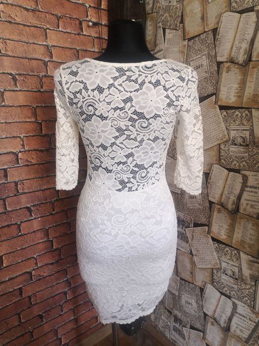 Sukienka biała koronkowa