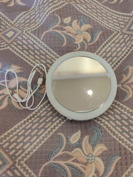 Дзеркало складне косметичне